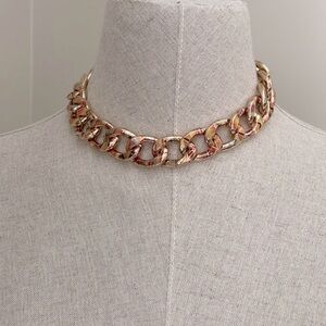 NWOT Chunky necklace